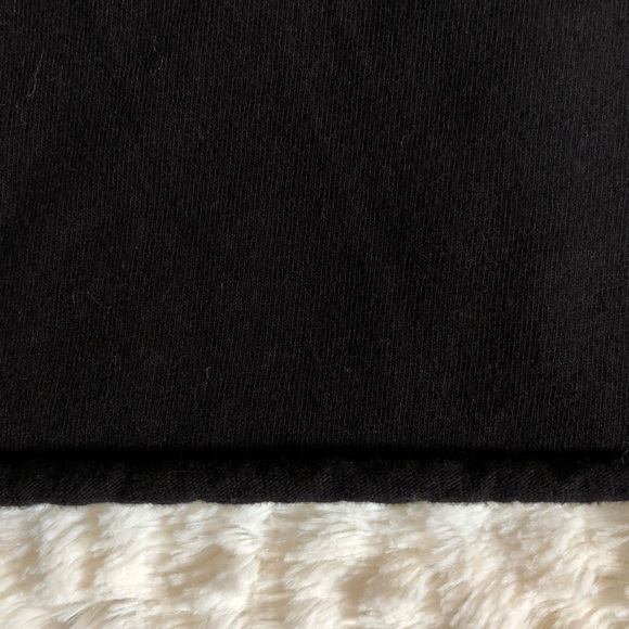 *Sold* Checkered Sleeve Crop Top - Picture 4 of 6